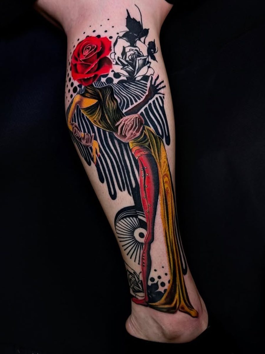 Surrealistyczna postać z różą zamiast głowy — realizacja Ranger Ink